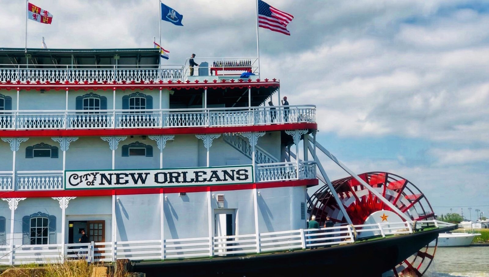 Riverboat City of New Orleans Steamboat Natchez